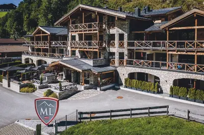 Das Gebäude in dem sich das Aparthotel befindet