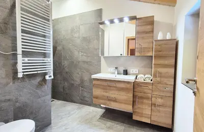 Ein Badezimmer in der Unterkunft Almliesl MITT-731