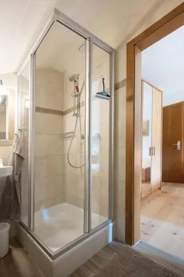 Ein Badezimmer in der Unterkunft Leindlhof