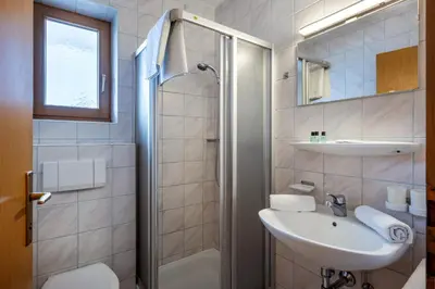 Ein Badezimmer in der Unterkunft Gästehaus Wildauer