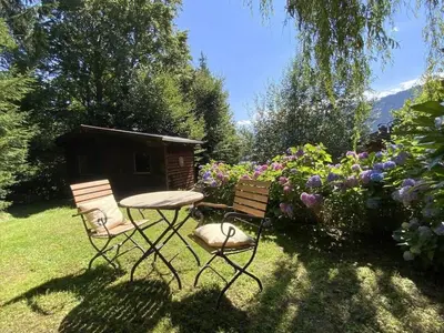 Ein Garten an der Unterkunft Chalet in Tyrol for 6 people
