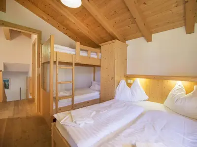 Ein Bett oder Betten in einem Zimmer der Unterkunft Chalet in Wald near Zillertal Ski Arena