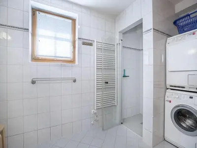 Ein Badezimmer in der Unterkunft Chalet in Wald near Zillertal Ski Arena