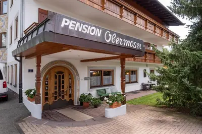 Das Gebäude in dem sich die Pension befindet