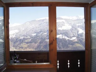 Ein allgemeiner Bergblick oder ein Berglick von der Ferienwohnung aus