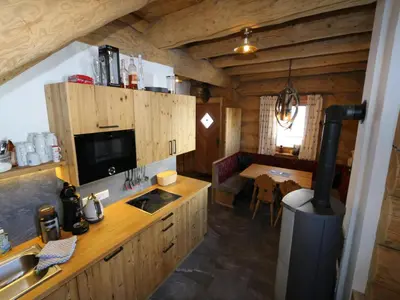 Küche/Küchenzeile in der Unterkunft Chalet in Wildkogel with Ski-In Ski-Out