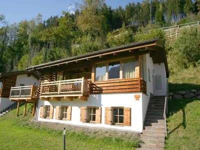 Das Gebäude in dem sich das Chalet befindet