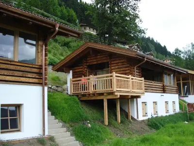 Das Gebäude in dem sich das Chalet befindet