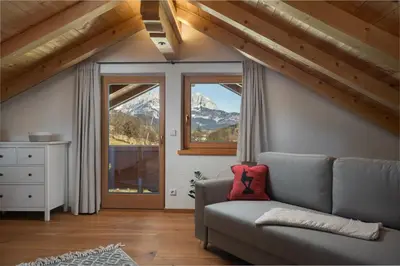 Ein Sitzbereich in der Unterkunft NA-Home Reith bei Kitzbühel Kaiser Loft