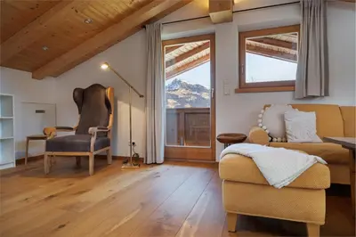 Ein Sitzbereich in der Unterkunft NA-Home Reith bei Kitzbühel Kaiser Loft