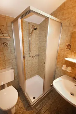 Ein Badezimmer in der Unterkunft Apartment Fichtenblick-4 by Interhome