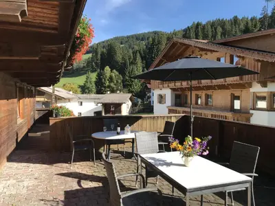 Ein allgemeiner Bergblick oder ein Berglick von der Ferienwohnung aus