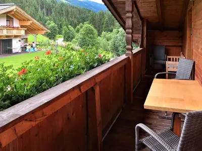Ein allgemeiner Bergblick oder ein Berglick von der Ferienwohnung aus
