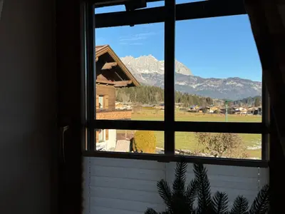 Ein allgemeiner Bergblick oder ein Berglick von der Ferienwohnung aus