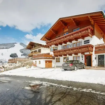 Delfi Ski & Bike Apartments