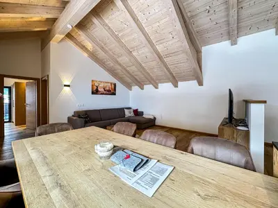 Ein Sitzbereich in der Unterkunft Ours Living Penthaus - inkl private Sauna
