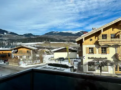 Ein allgemeiner Bergblick oder ein Berglick von der Ferienwohnung aus