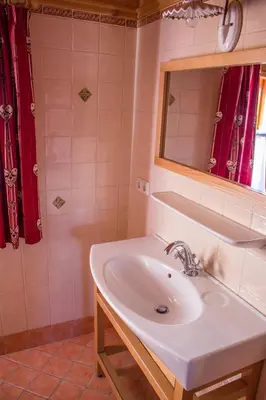 Ein Badezimmer in der Unterkunft Sennhütte Mitterplatt'n