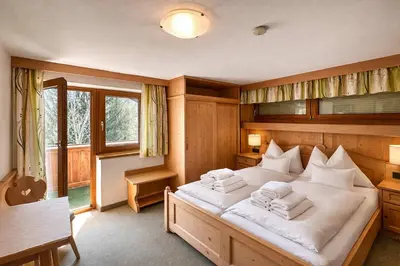 Ein Bett oder Betten in einem Zimmer der Unterkunft BARBARA`s Mountain Maisonette - by AlpenLuxus Collection
