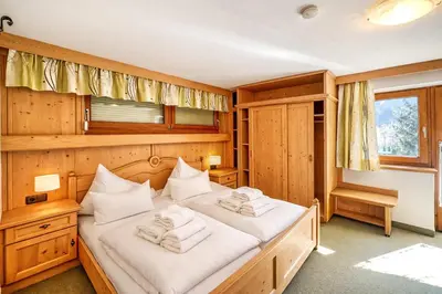Ein Bett oder Betten in einem Zimmer der Unterkunft BARBARA`s Mountain Maisonette - by AlpenLuxus Collection