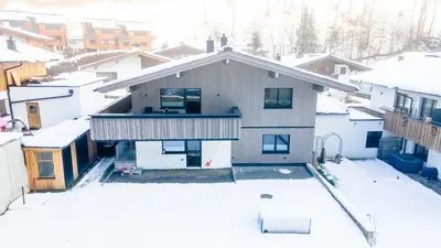 Das Gebäude in dem sich die Ferienwohnung befindet