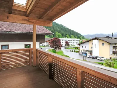 Ein allgemeiner Bergblick oder ein Berglick von der Ferienwohnung aus