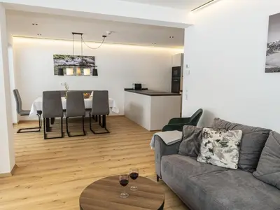 Ein Sitzbereich in der Unterkunft Apartment Alpine Residence Auszeit-2 by Interhome