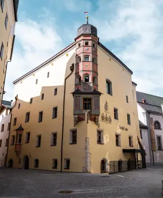 Das Gebäude in dem sich das Hotel befindet