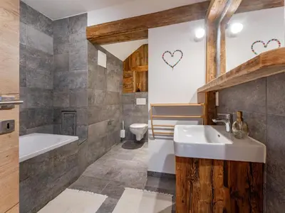 Ein Badezimmer in der Unterkunft Tauernapart