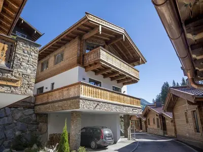 Das Gebäude in dem sich das Chalet befindet