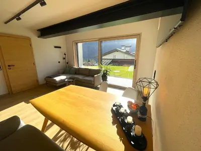 Ein allgemeiner Bergblick oder ein Berglick von der Ferienwohnung aus