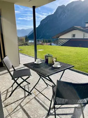 Ein allgemeiner Bergblick oder ein Berglick von der Ferienwohnung aus