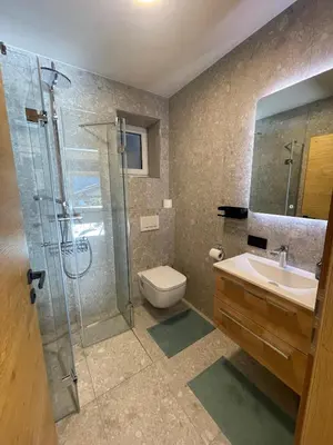 Ein Badezimmer in der Unterkunft Ferienwohnung BergZeit Achensee