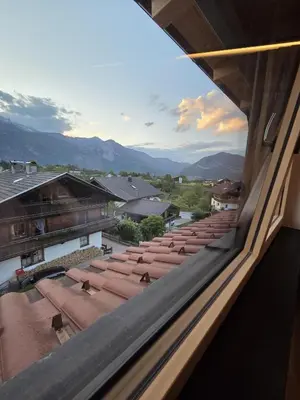 Ein allgemeiner Bergblick oder ein Berglick von der Ferienwohnung aus