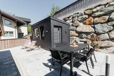 Das Gebäude in dem sich die Ferienwohnung befindet