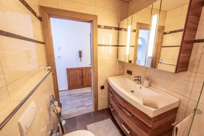 Ein Badezimmer in der Unterkunft Appartement Renate