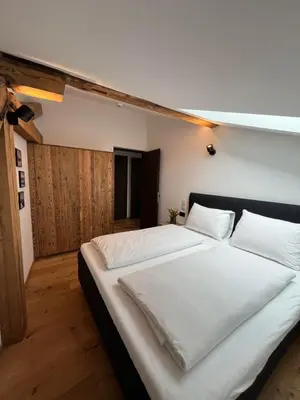 Ein Bett oder Betten in einem Zimmer der Unterkunft Appartements Gasthof Traube Top 5