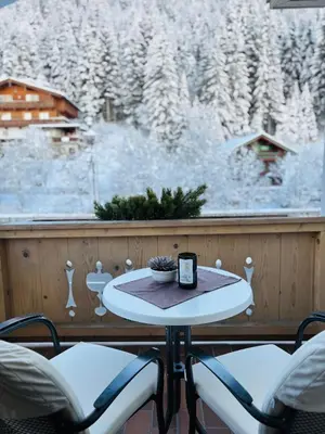DAHUAM SUITES GERLOS Ski in Appartements mit BalkonITerrasse im Winter