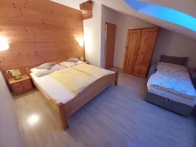 Ein Bett oder Betten in einem Zimmer der Unterkunft Biobauernhof Schuster