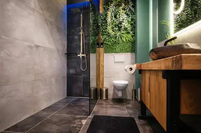 Ein Badezimmer in der Unterkunft COLORGRAM Loft - by AlpenLuxus Collection