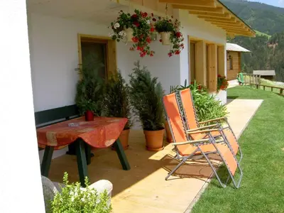 Ein allgemeiner Bergblick oder ein Berglick von der Ferienwohnung aus