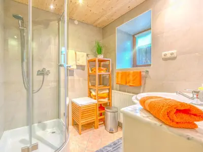 Ein Badezimmer in der Unterkunft Innradweg