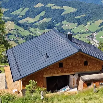 Panoramic hut in the ski area