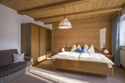 Ein Bett oder Betten in einem Zimmer der Unterkunft Appartementhaus Ederegger