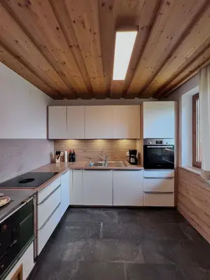 Küche/Küchenzeile in der Unterkunft Fankhauser Apartments - am Berg
