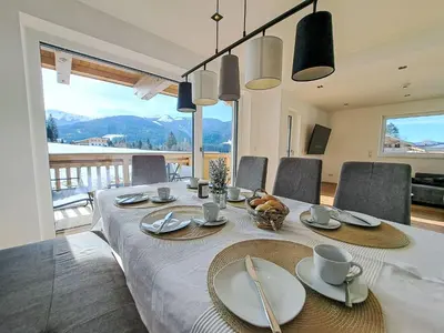 Ein Sitzbereich in der Unterkunft Apartment Alpine Qualitytime by Interhome