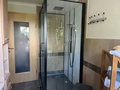 Ein Badezimmer in der Unterkunft Landhaus Ganzer