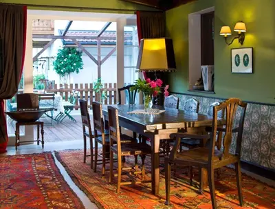 Ein Sitzbereich in der Unterkunft Hotel Gasthof Post Nostalgie & Wohlfühlen