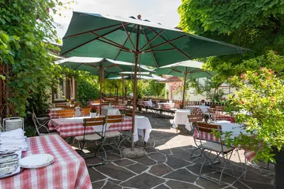 Ein Garten an der Unterkunft Hotel Gasthof Post Nostalgie & Wohlfühlen