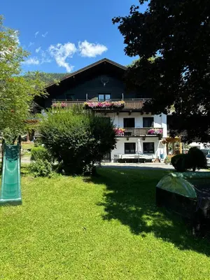 Ein Garten an der Unterkunft Appartement Unterstein 1